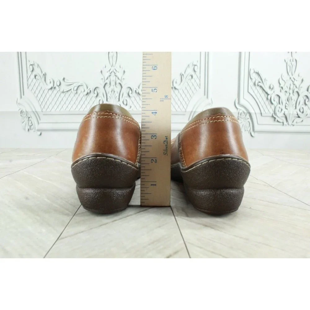 LL BEAN Brown Leather Split Toe Slip On Comfort Shoes Size 8 M - Picture 8 of 9